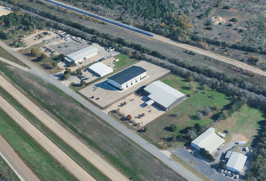 Primary Photo Of Highway 67, Midlothian Warehouse For Lease