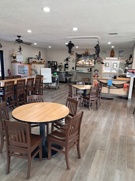 More Photos Of 7709 Main st, Siren Restaurant For Sale