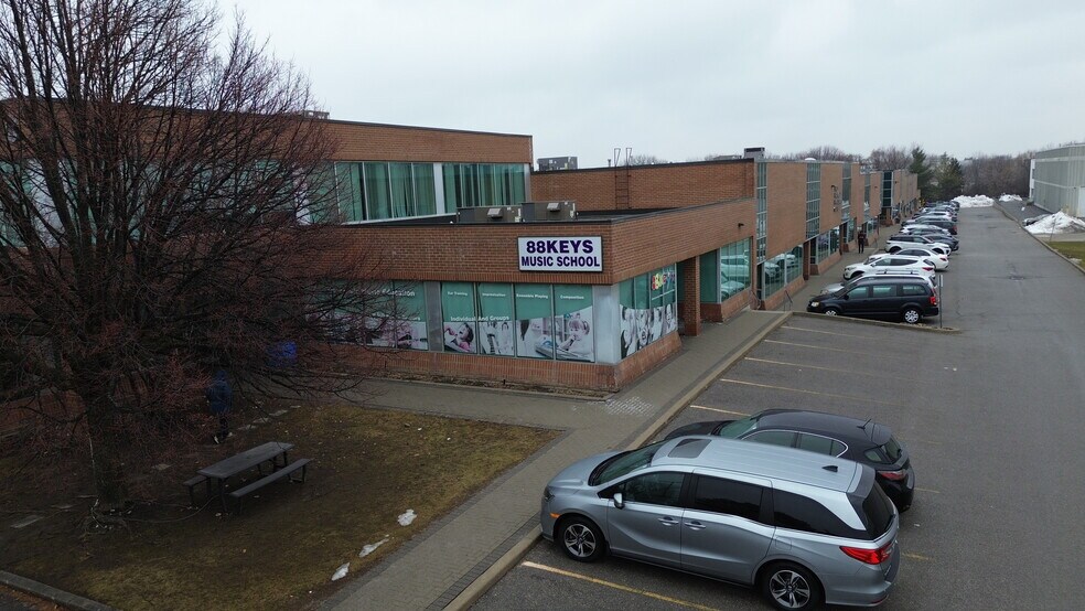 More Photos Of 70 E Beaver Creek Rd, Richmond Hill Flex For Sale