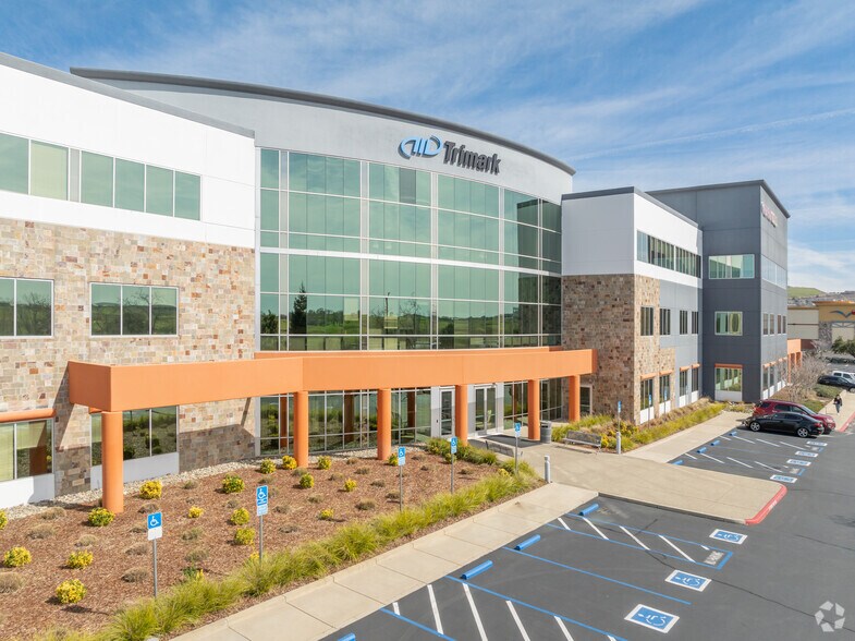 More Photos Of 2365 Iron Point Rd, Folsom Office Residential For Lease