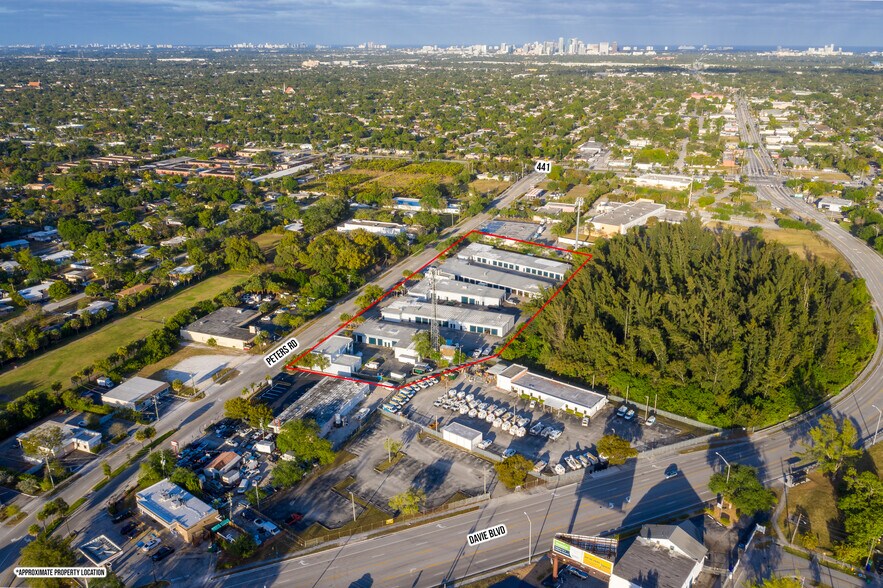 More Photos Of 4202-4214 Peters Rd, Fort Lauderdale Unknown For Lease