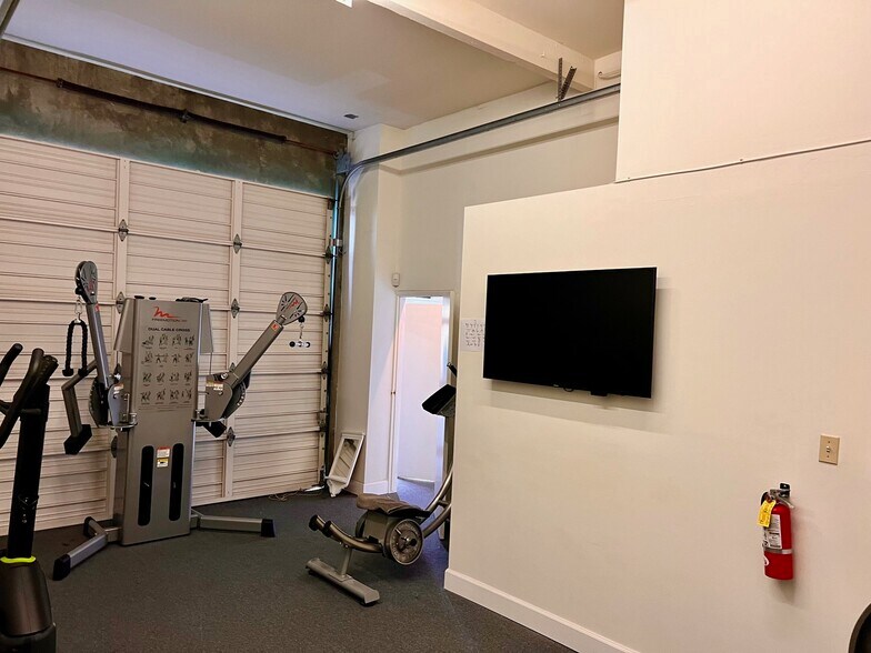 More Photos Of 100 N Hill Dr, Brisbane Light Manufacturing For Sale