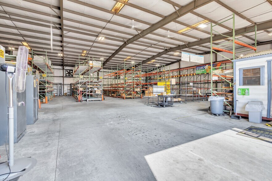 More Photos Of 1703 Marvin Griffin Rd, Augusta Light Distribution For Lease