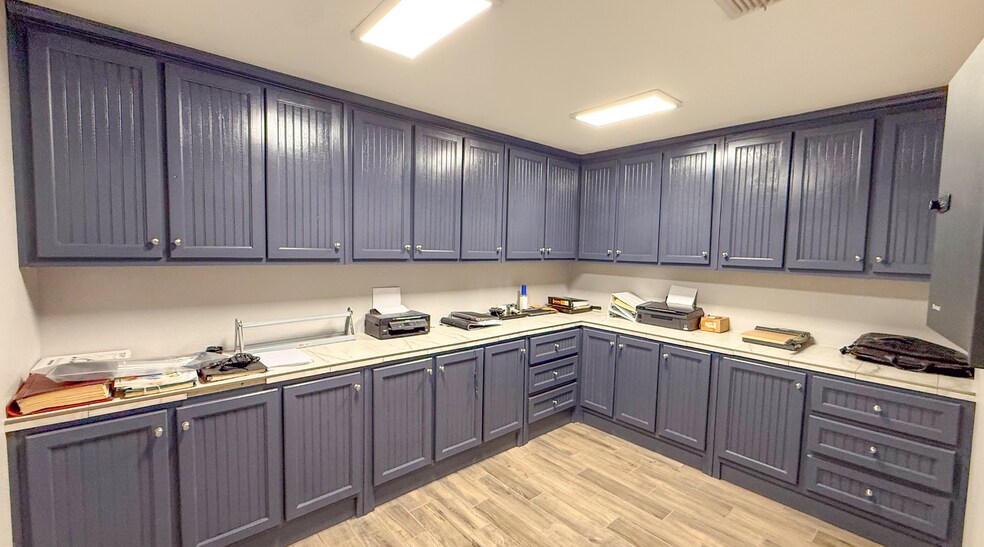 More Photos Of 509 Madrid Rd, Odessa Industrial For Sale