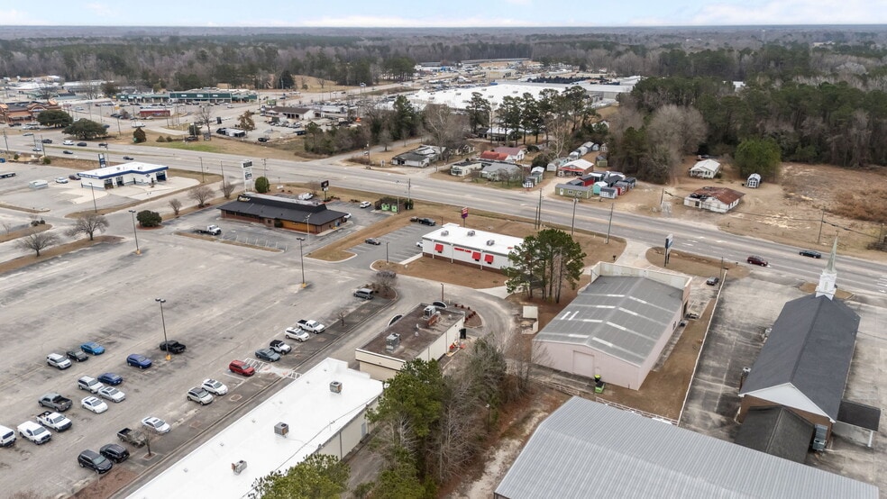 More Photos Of 1840 S Madison St, Whiteville Freestanding For Lease