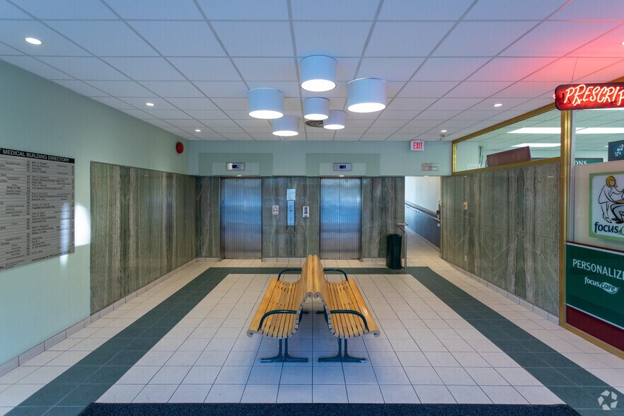 More Photos Of 2184 W Broadway, Vancouver Office For Lease