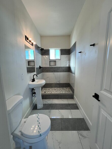 More Photos Of 315 E Carol Ave, Phoenix Apartments For Sale