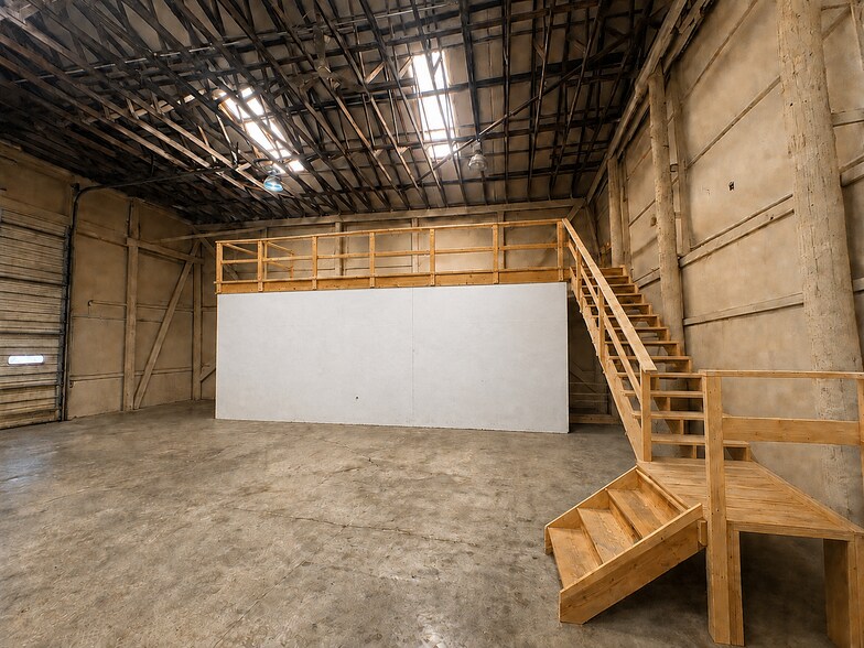 More Photos Of 7364 Edgewood Rd, Annapolis Warehouse For Lease