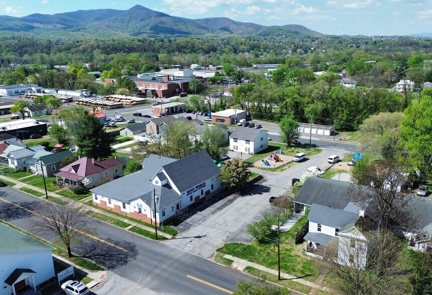 More Photos Of , Salem General Retail For Sale