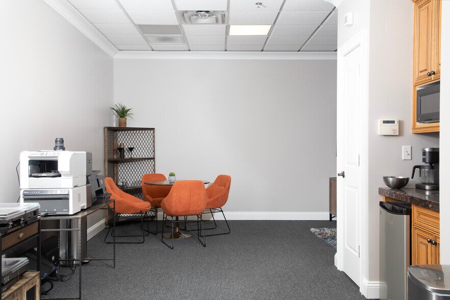 More Photos Of 3020 Highlands Pky, Smyrna Office For Lease