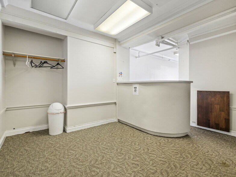 More Photos Of 1180 Beacon St, Brookline Hospital For Sale