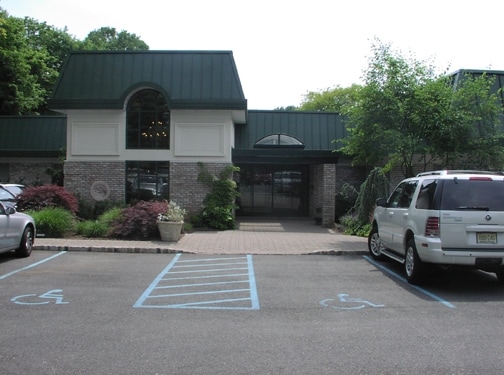Primary Photo Of 10 James St, Florham Park Medical For Lease