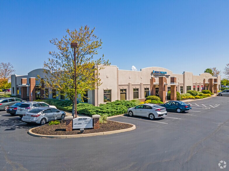 Primary Photo Of 5232-5260 Socialville Foster Rd, Mason Medical For Lease