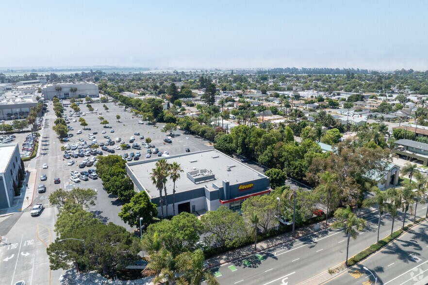 More Photos Of 3310 Telegraph Rd, Ventura Auto Repair For Lease