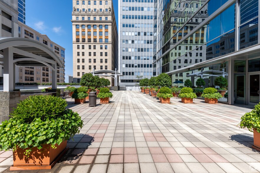 More Photos Of 201 S Tryon St, Charlotte Office For Lease