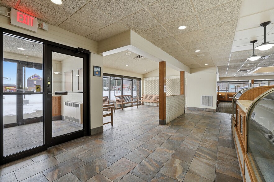 More Photos Of 143 Division St, Stevens Point Restaurant For Sale