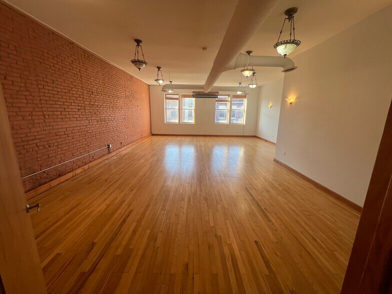 More Photos Of 60 S Broadway, Aurora Storefront Retail Office For Lease