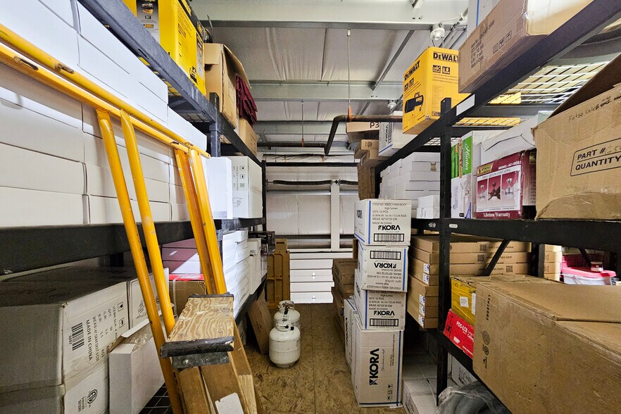 More Photos Of 2920 Ellwood Dr SW, Edmonton Warehouse For Sale