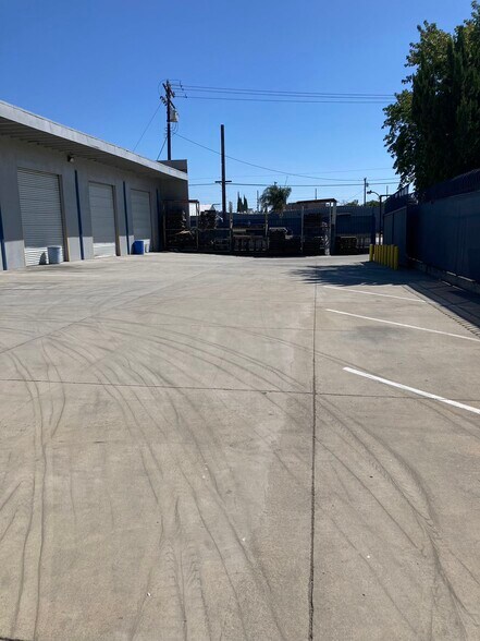 More Photos Of 9600 Klingerman St, South El Monte Warehouse For Lease