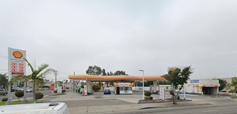 Primary Photo Of 2960 Yorba Linda Blvd, Fullerton Service Station For Sale