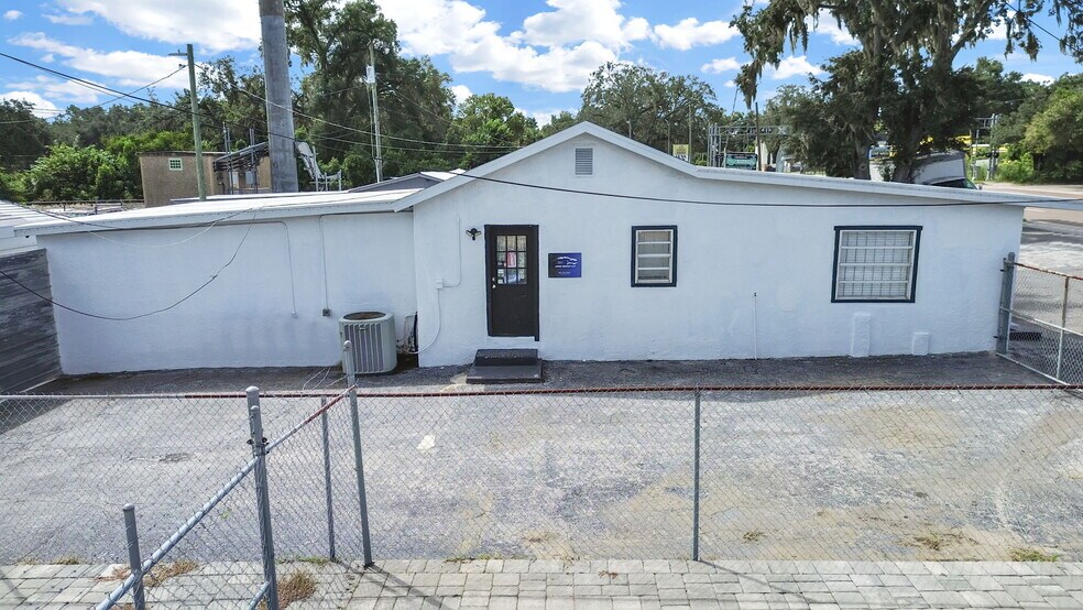 More Photos Of 1814 S Parsons Ave, Seffner Auto Dealership For Sale
