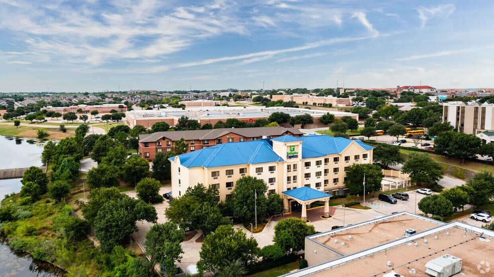 More Photos Of 4609 Citylake Blvd W, Fort Worth Hotel For Sale