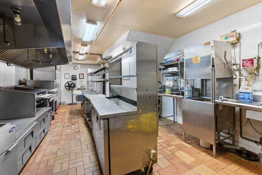More Photos Of 1312 South St, Philadelphia Storefront Retail Residential For Sale