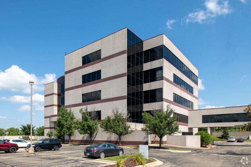 More Photos Of 313 Blettner Blvd, Madison Office For Lease
