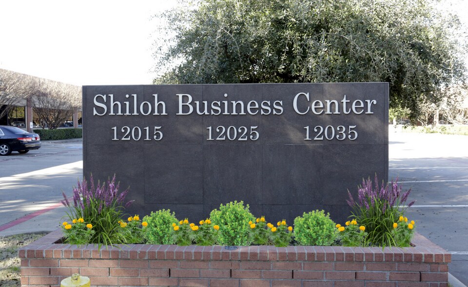 More Photos Of 12035 Shiloh Rd, Dallas Showroom For Lease