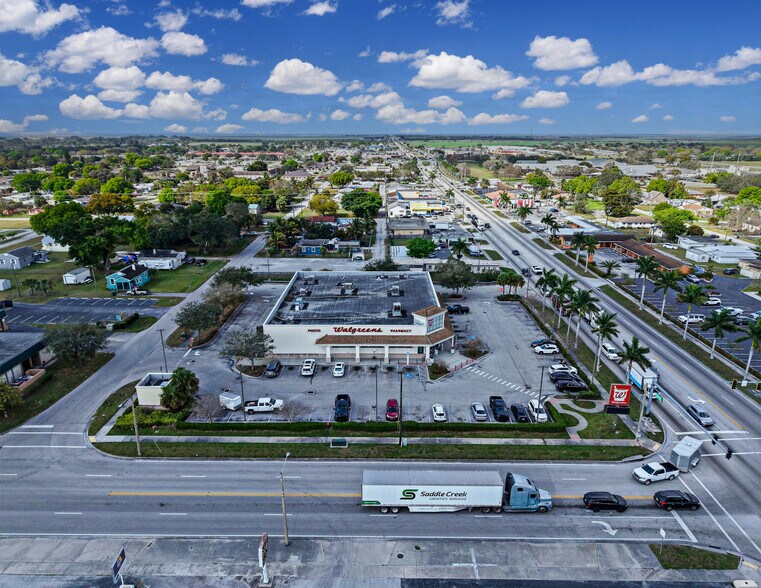 More Photos Of 300 W Sugarland Hwy, Clewiston General Retail For Sale