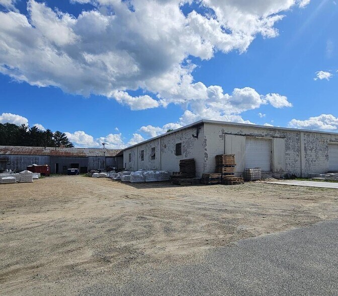 More Photos Of 1500 Howard Ave, Fredericksburg Warehouse For Lease