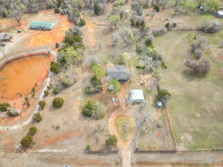 More Photos Of 980916 S Highway 18, Chandler Industrial For Sale