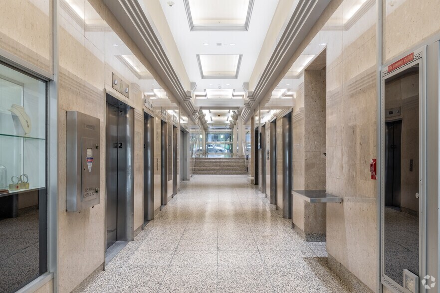 More Photos Of 15 Maiden Ln, New York Office Residential For Lease