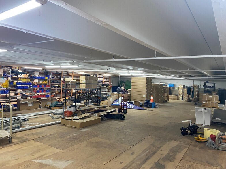 More Photos Of 8960 Excelsior Blvd, Hopkins Industrial For Sale