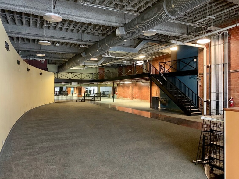 More Photos Of 214 E Travis St, San Antonio Apartments For Lease