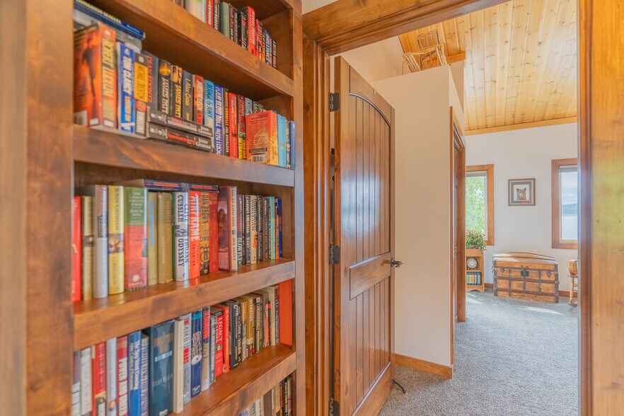 More Photos Of Quartz Lake, Delta Junction Lodge Meeting Hall For Sale