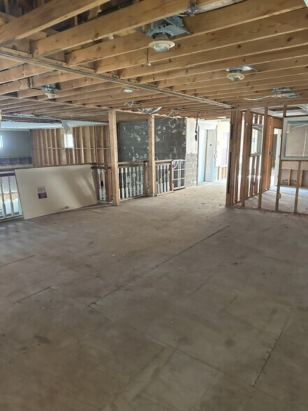 More Photos Of 120 Roper Mountain Rd Ext, Greenville Rehabilitation Center For Lease