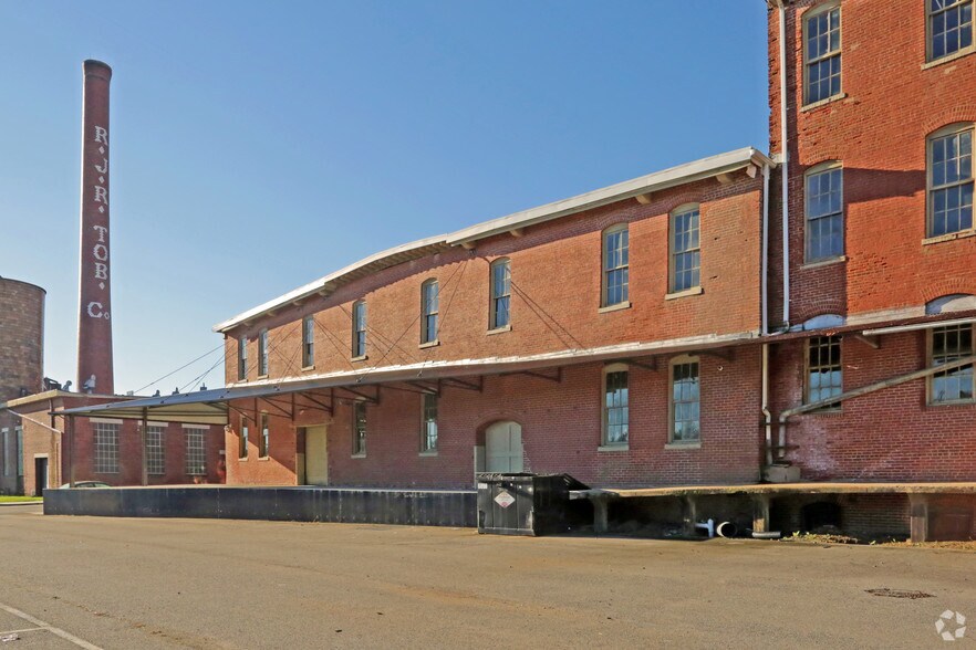 More Photos Of 110 Newton St, Danville Warehouse For Sale
