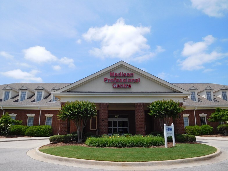 More Photos Of 44 Hughes Rd, Madison Medical For Lease