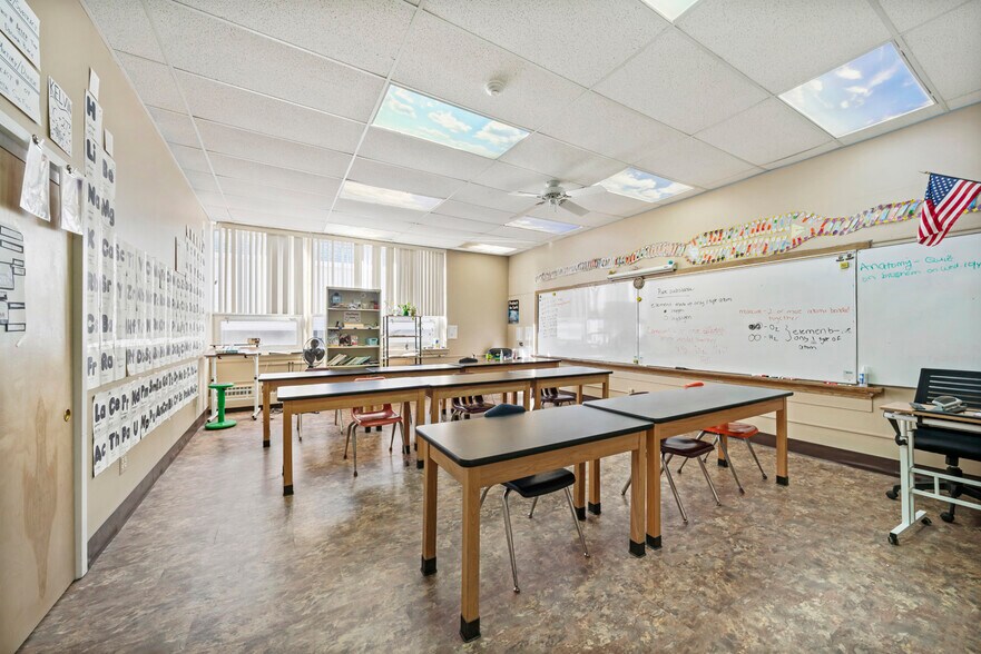 More Photos Of 215 Hill St, Boonton Schools For Lease