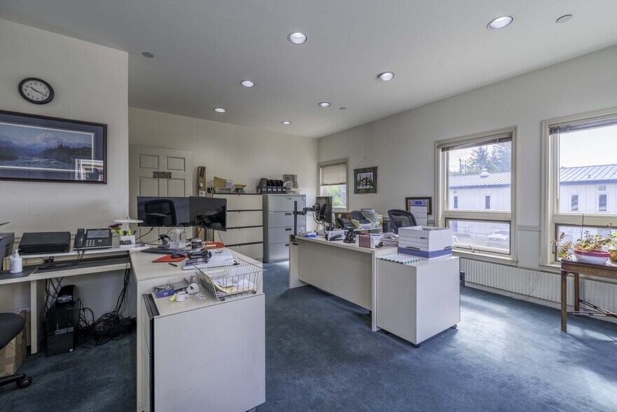 More Photos Of 426 Main St, Ketchikan Office For Sale