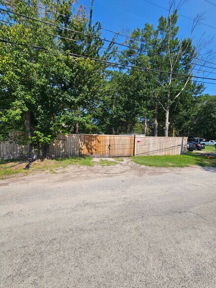 More Photos Of 1615 Remount Rd, North Charleston Land For Lease