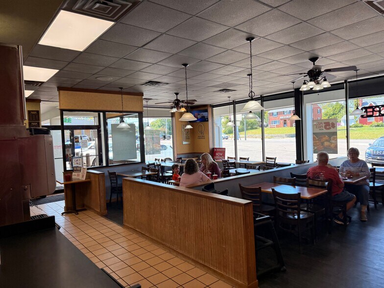 More Photos Of 855-875 Lexington Ave, Mansfield Unknown For Lease