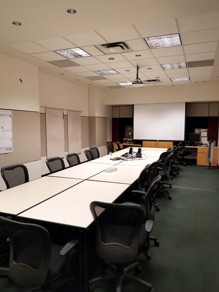 More Photos Of 111 2 Ave S, Saskatoon Office For Lease