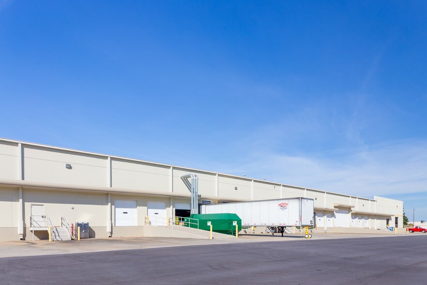 More Photos Of 1255 Terminus Dr, Lithia Springs Warehouse For Lease