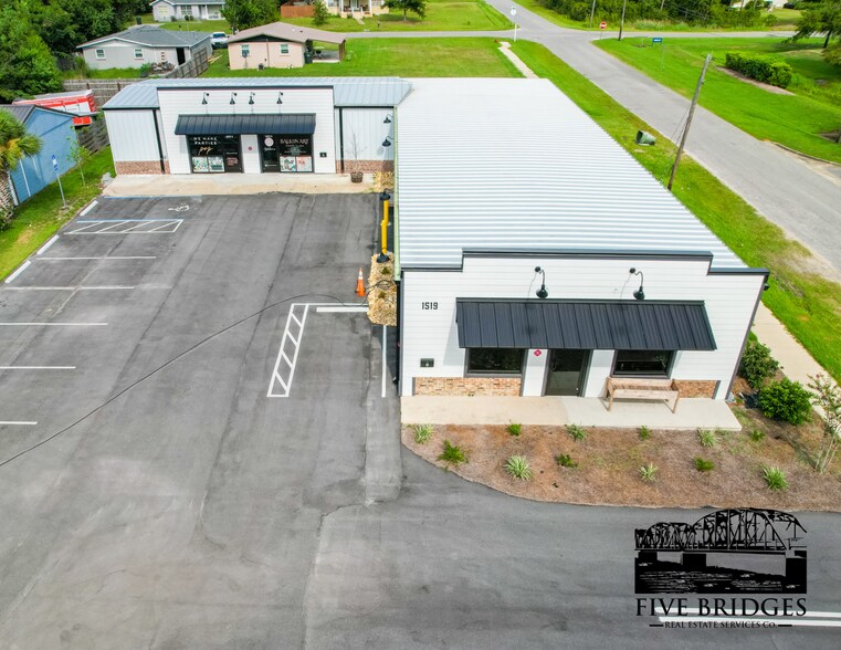 More Photos Of 1519 Ohio Ave, Lynn Haven Freestanding For Lease