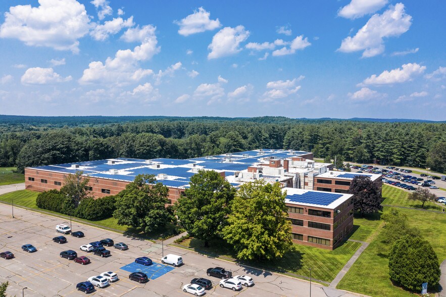 More Photos Of 41 Main St, Bolton Light Manufacturing For Lease