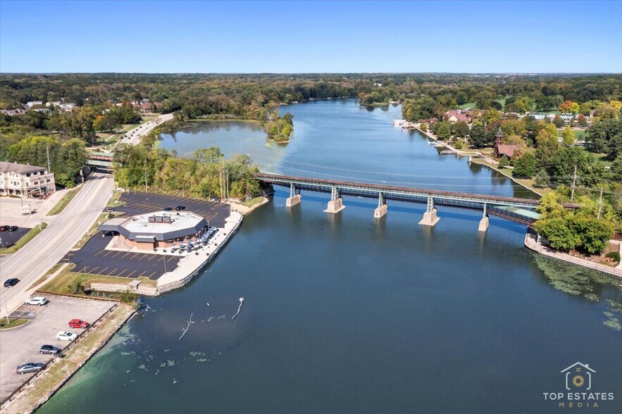 More Photos Of 320 N 2nd St, St Charles Restaurant For Sale