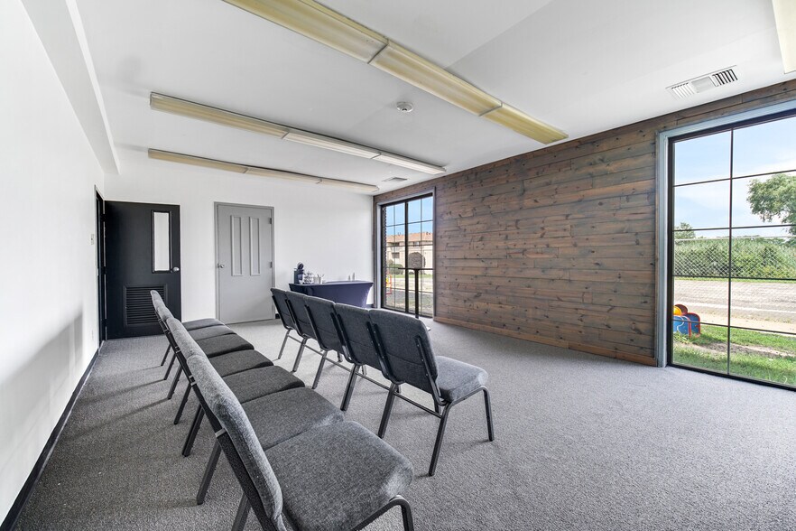 More Photos Of 7525 Taft St, Merrillville Religious Facility For Sale