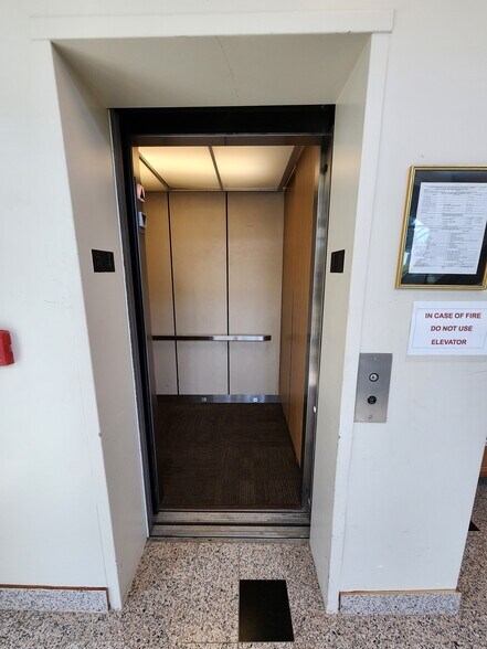 More Photos Of 991 Nut Tree Rd, Vacaville Medical For Sale